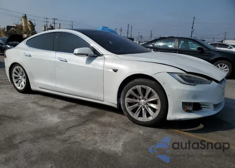 2015 Tesla Model S из США, поврежденный, VIN 5YJSA1E26JF273534